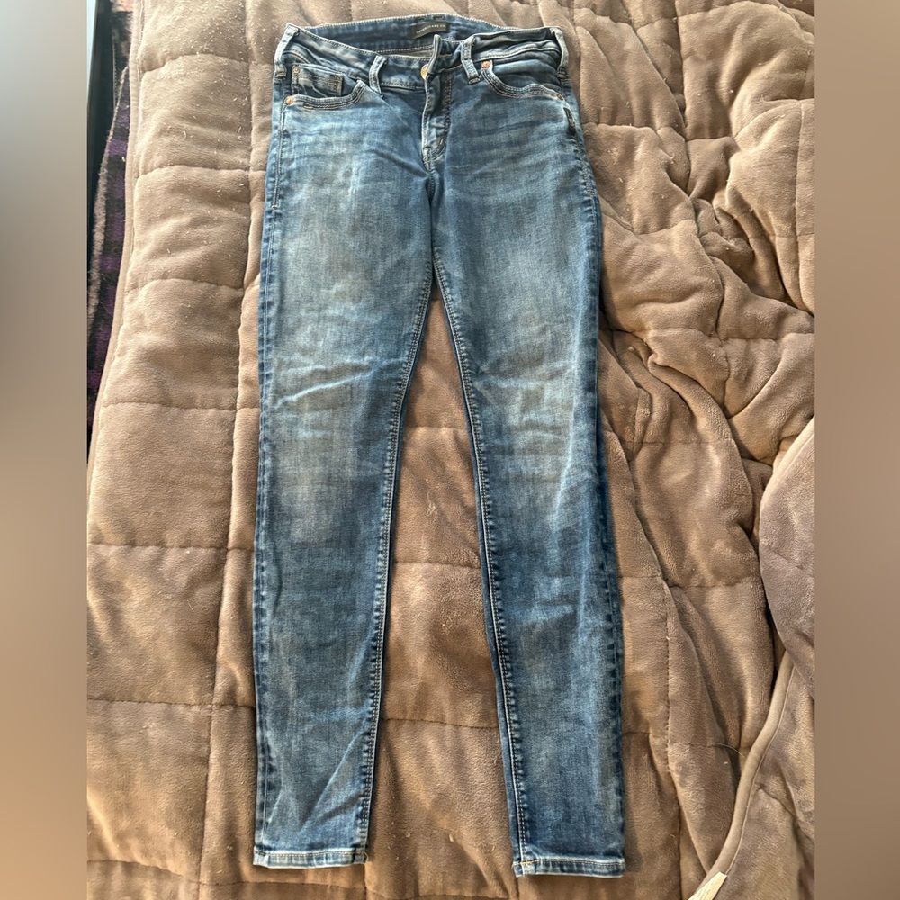 Silver Suki Skinny Jeans Women’s 29/31